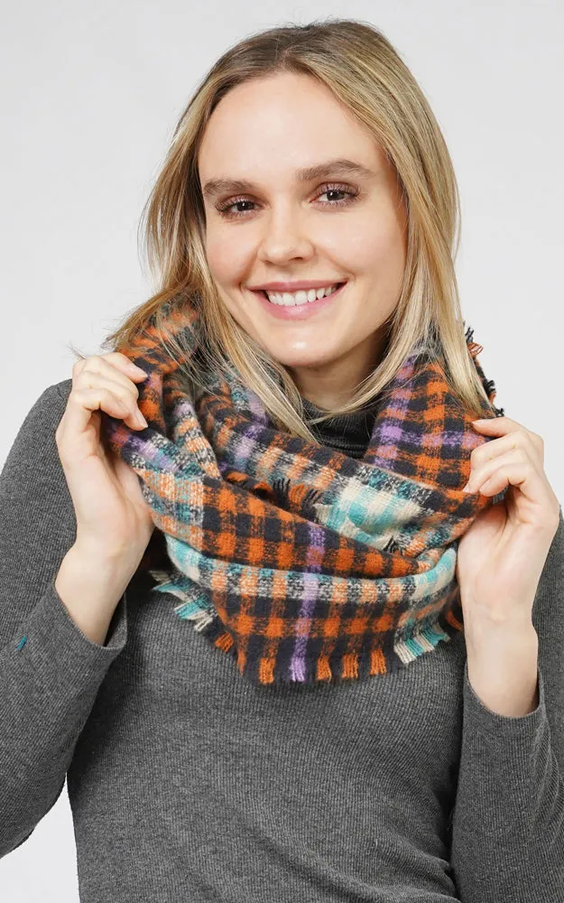 ESC10684 PLAID INFINITY SCARF