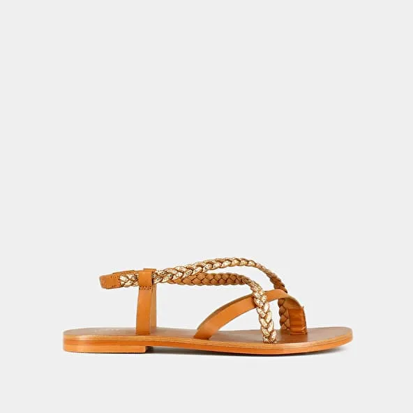 Sandals with straps in leather camel and gold