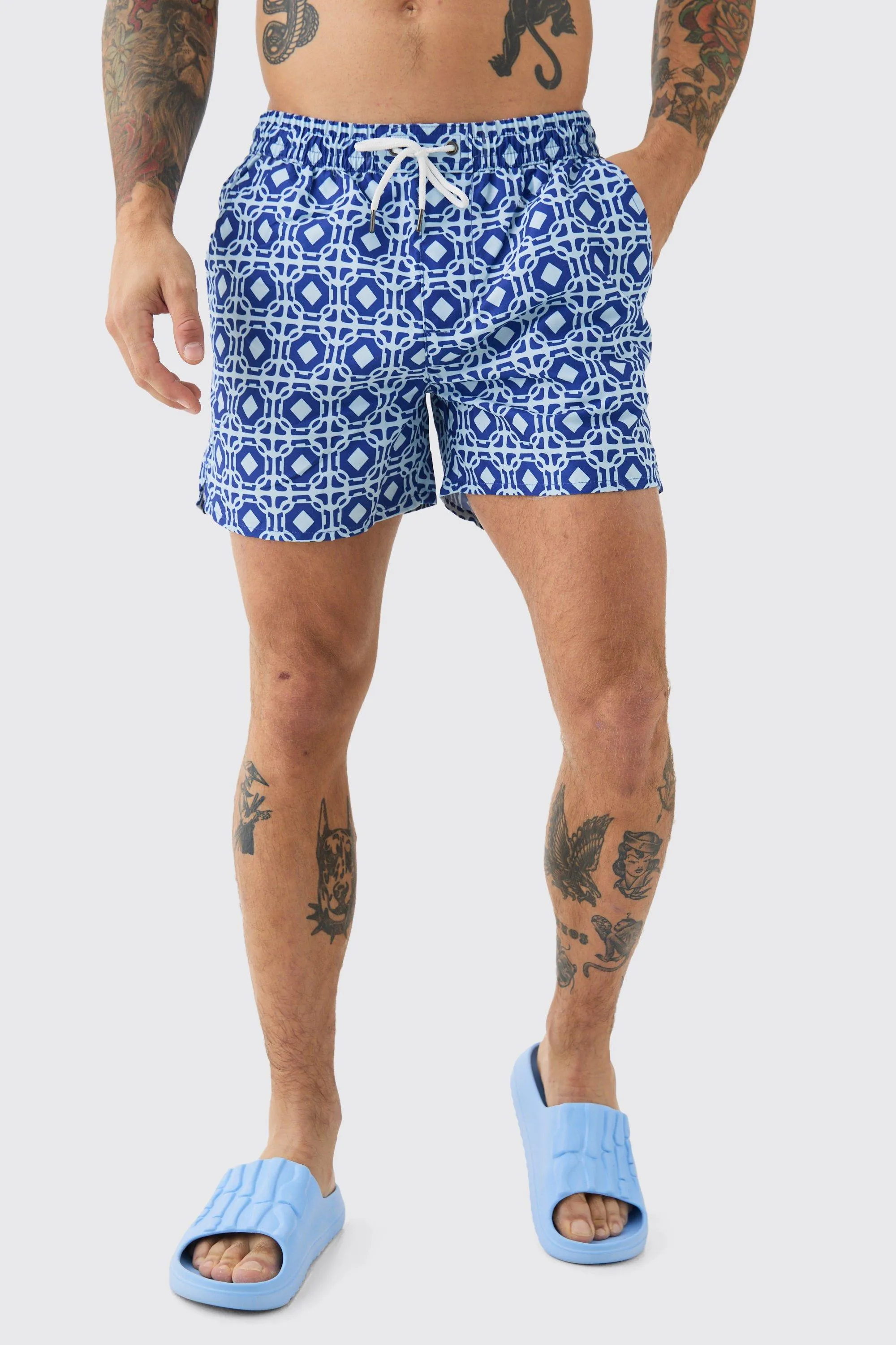 Short Length Geo Swim Short | boohooMAN UK